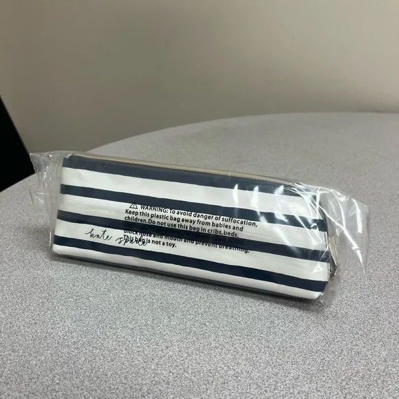 Kate Spade ♠️ Navy and White Striped Pencil Case - Picture 6 of 6